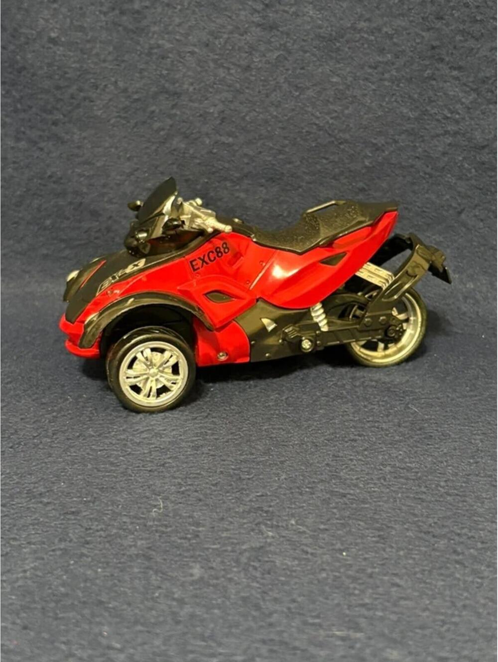 Excite EXC88 3 Wheeled Motorcycle Trike Scooter Toy Pullback Friction Red